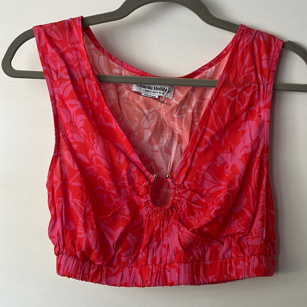 Crop top